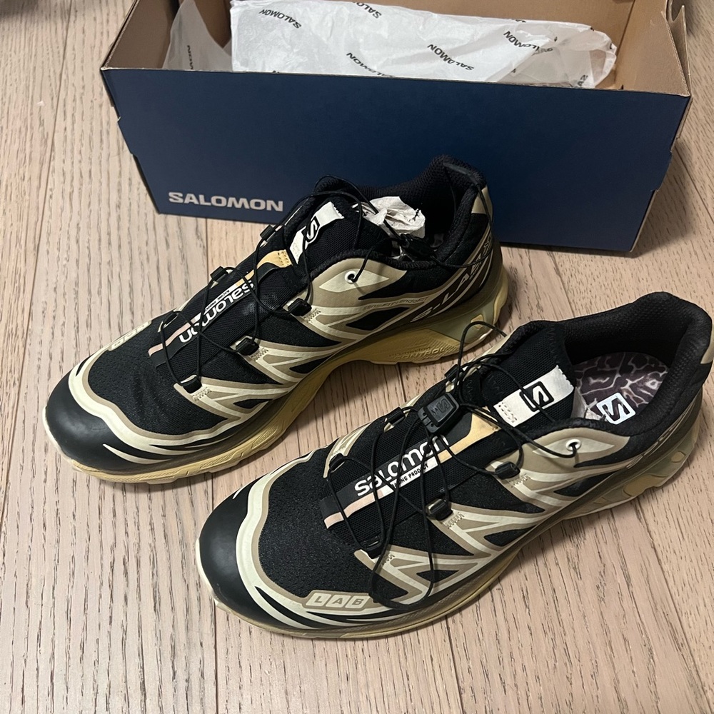 Solomon sneaker worn once basically new